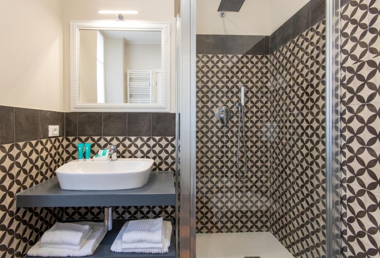 Aqualago Casa Vacanze - Apartament B 韦尔巴尼亚 外观 照片